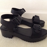 (New with Box) Platform Sandals - Thumbnail 1