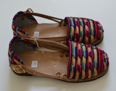 Size 26 US 9 Toddler Caites