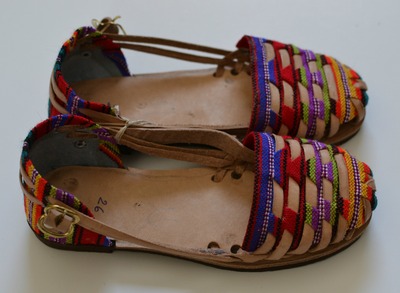 Size 26 US 9.5 Toddler Caites