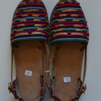 Size 31 US 13 Kids' Caites - Thumbnail 1