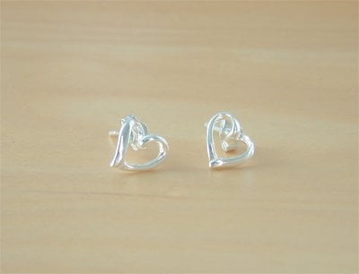 925 Silver Heart Stud Earings/Sterling Silver Heart Earrings/Heart Jewellery/Heart Jewelry/Heart Jewelery/Love Heart Earrings/Heart Studs