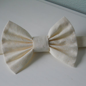 Mens-Teenager-Young Adult-Boys Soft White Adjustable Bowtie. Great for photos, weddings, special occasions, every day wear.