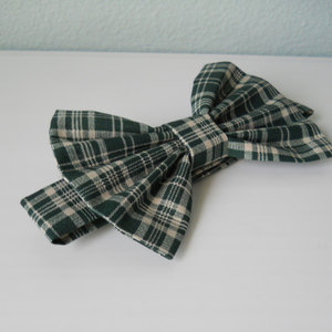 Mens-Teenager-Young Adult-Boys Forest Green and White Adjustable Bowtie. Great for photos, weddings, special occasions, every day wear. - Thumbnail 1