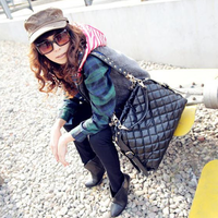 Studded Quilted Shoulder Bag - Thumbnail 3