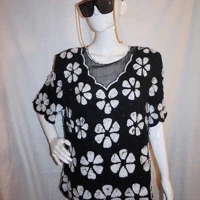 Vintage stenay black/white sequins top size 1x