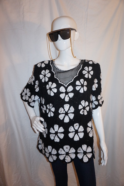 Vintage stenay black/white sequins top size 1x