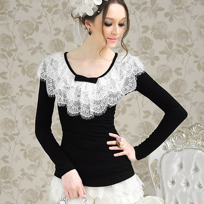 White layered lace shorts