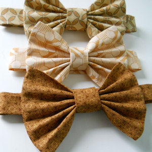 Men's-Teenager-Young Adult-Boys Brown and Gold Print Adjustable Bowtie. Great for photos, weddings, special occasions, every day wear. - Thumbnail 2