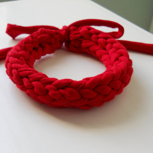 Red Chunky Crocheted T-Shirt Yarn Bracelet - Thumbnail 1