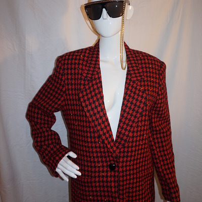 Vintage cedars red/black beaded blazer size m-l