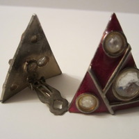 Red & Gold Art Deco Clip-On Earrings - Thumbnail 1