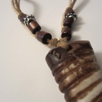 NEW The T-Rex Tooth Necklace - Thumbnail 2