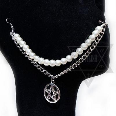 Witchy pearl nose chain