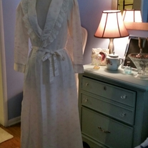 Saunter in Shabby