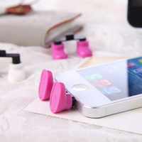 Cute Feet Stand Holder iPhone 5 - Thumbnail 3