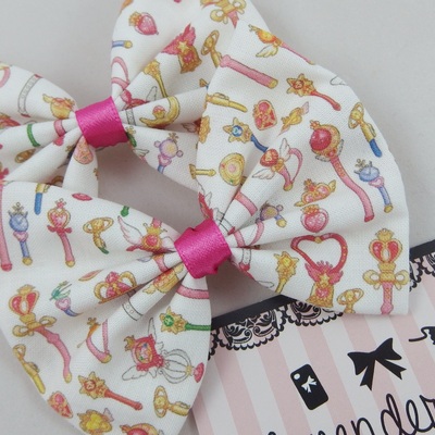 Sailor moon hair bow, sailor scout, moon stick -- wand - white printed fabric hair clip  - Thumbnail 5