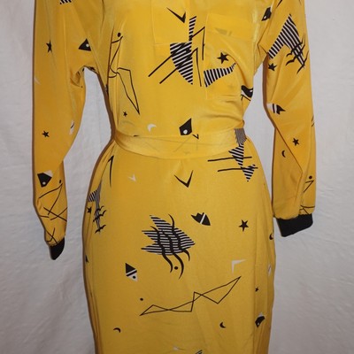 Vintage ms. chaus yellow dress w/ belt, size m