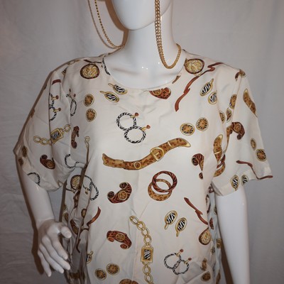 Vintage white accessory top size xl
