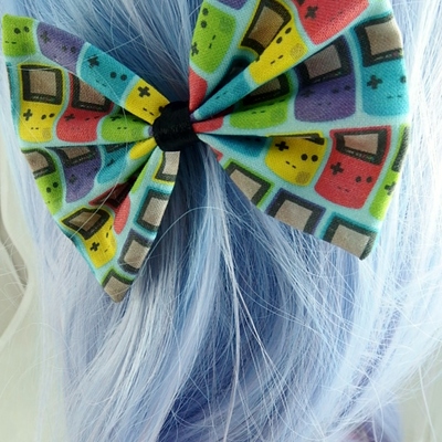Game boy colored print fabric bow - gamer - video game - Thumbnail 4
