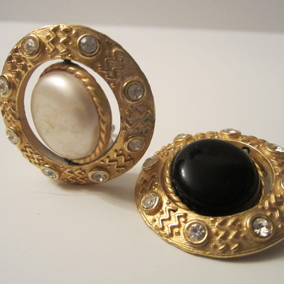 Archive interchangeable onyx and pearl vagabond medallion earrings