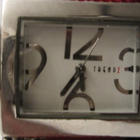 Snazzy Beaded Watch (Red) - Thumbnail 2