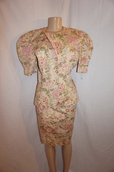 Vintage 2-piece donna morgan tan floral jacket/skirt set, xl