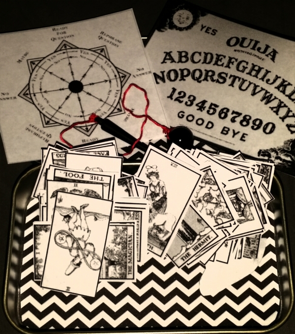 Divination on the Go!!