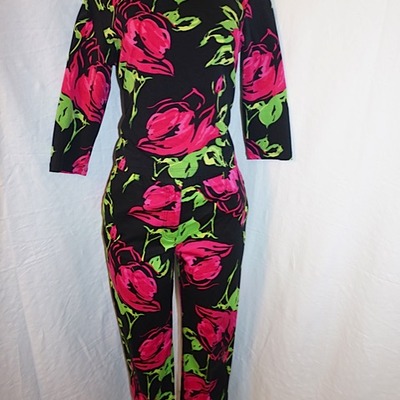 Vintage 2-piece mirette black/pink floral set, size m