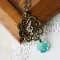 lucky clover necklace - Thumbnail 2