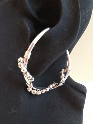 Classic w/faceted beads