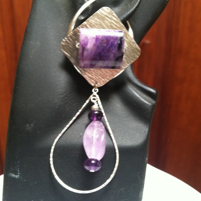 Large hammered w/amethyst