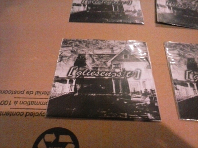 [ˈɡlasnəsʲtʲ]/Gliese 436 B - "[ˈgliesenəsʲtʲ]" CDr