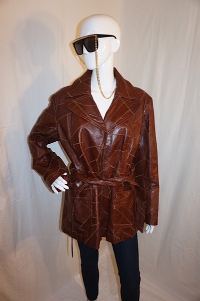 Vintage brown leather jacket w/ belt, xl