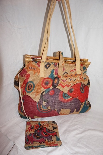 Vintage tan cloth elephant purse w/ wallet