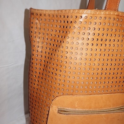 Vintage christian tan leather purse (made in italy)