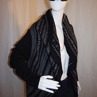 Vintage Logo Black/Gray Throw, Size L - Thumbnail 1