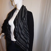 Vintage Logo Black/Gray Throw, Size L - Thumbnail 3