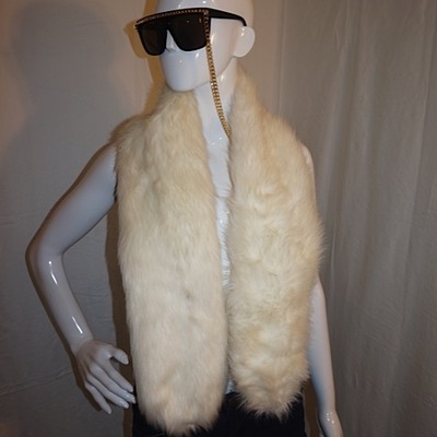 Vintage white faux fur collar