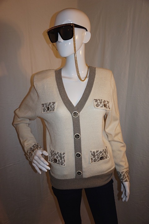 Vintage Epic Cream Sweater, Size M-L