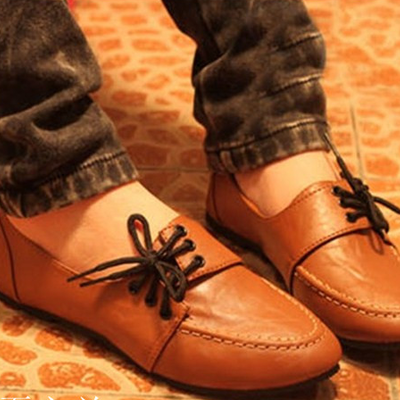 Brown lace up flat shoes