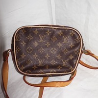 Vintage Louis Vuitton Crossbody Purse - Thumbnail 2