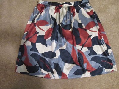 Simply Vera Wang Skirt Size S