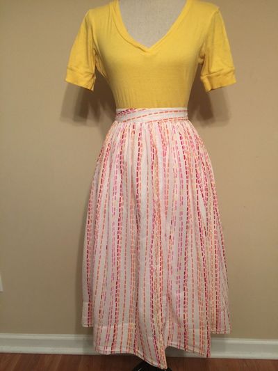 18W White Pattern Flare Skirt 