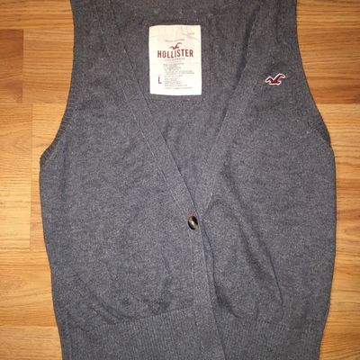 Hollister gray sweater vest