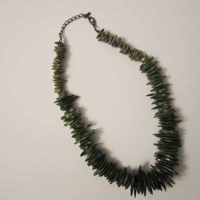 New boho forest green bam bam stone necklace