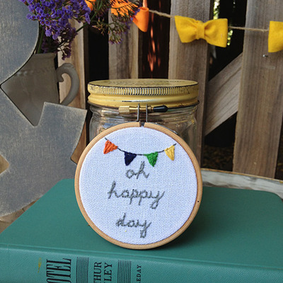 Happy day- mini hoop