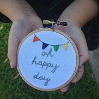 Happy Day- Mini Hoop - Thumbnail 1