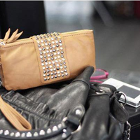 Rivet Clutch - Thumbnail 3