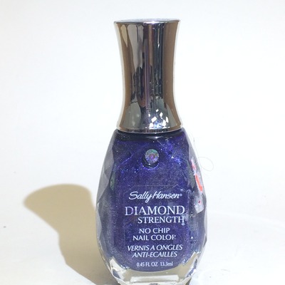 Sally hansen - royal invite