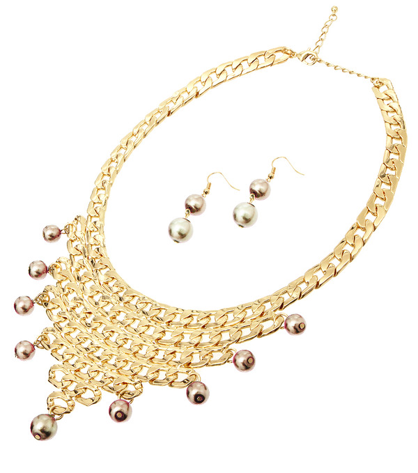 Pearl Dangle Necklace Set